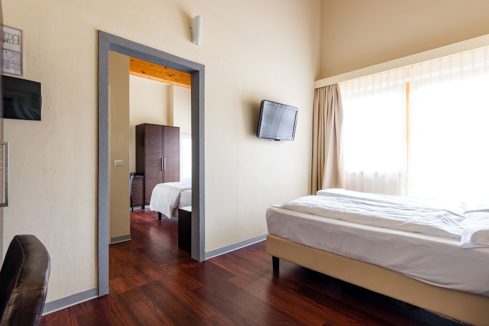 

Brindisi - Trento - Hotel Norge