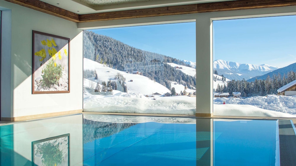 

Napoli - Lago di Braies - Hotel Trenker
