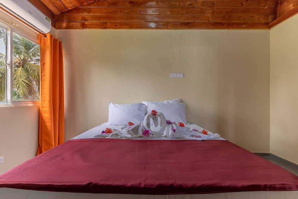 

Bari - Las Terrenas - Hotel Turistico Marian