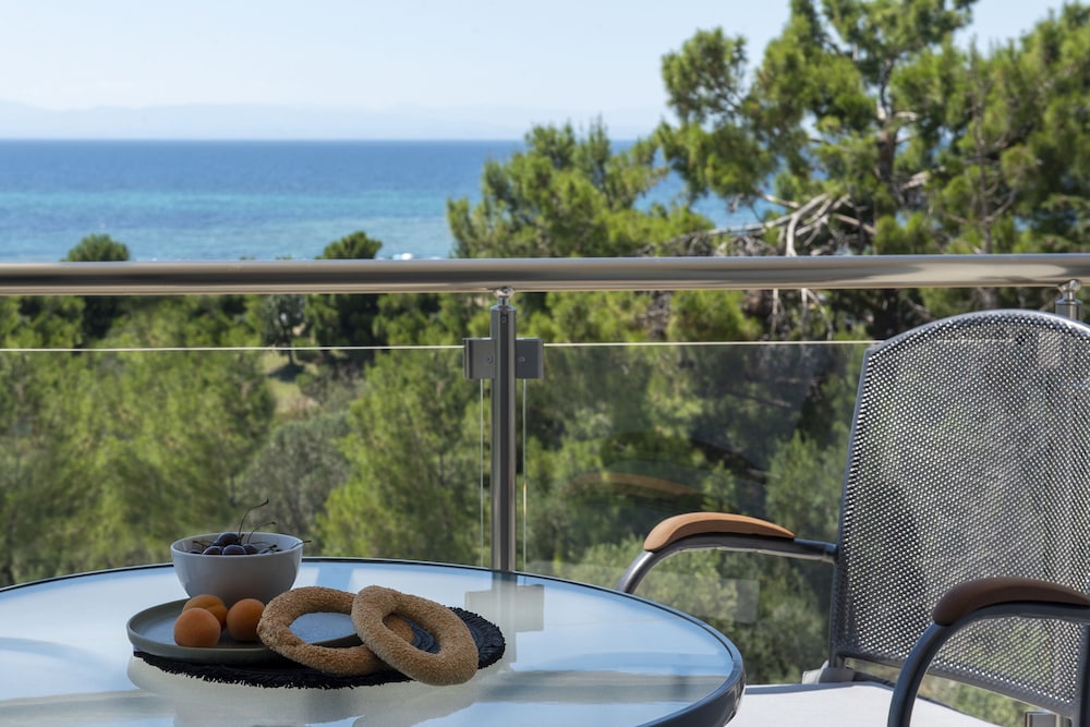 

Roma - Nea Kalikratia - HERACLEA SUITES