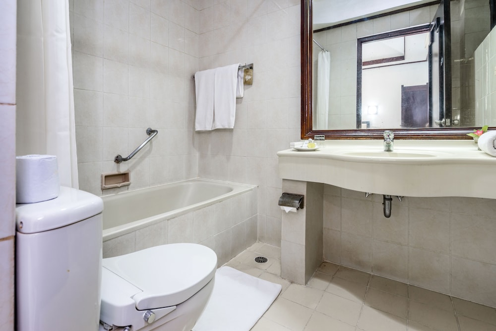 

Milano - Sanur Beach - Inna Bali Heritage Hotel