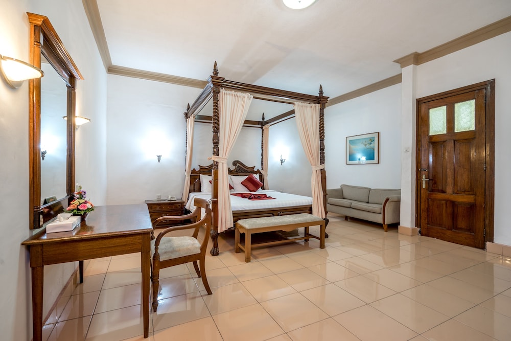 

Bologna - Sanur Beach - Inna Bali Heritage Hotel