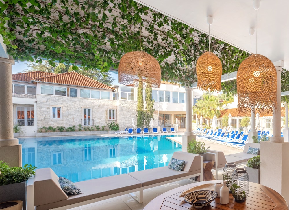 

Roma - Isola di Brazza, Croazia - Waterman Svpetrvs Resort