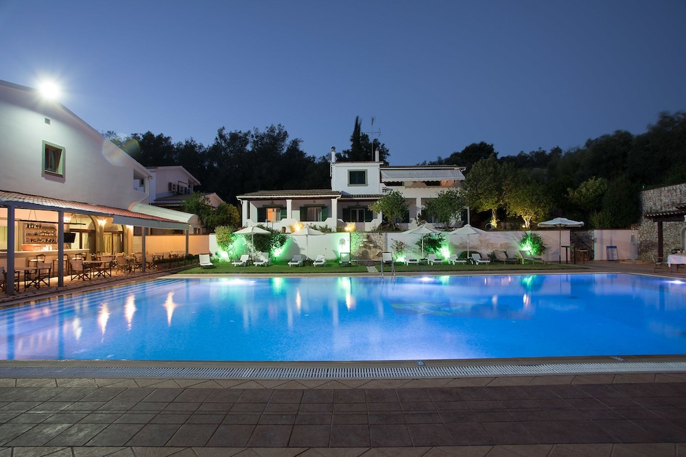 

Roma - Ermones - Paradise Inn