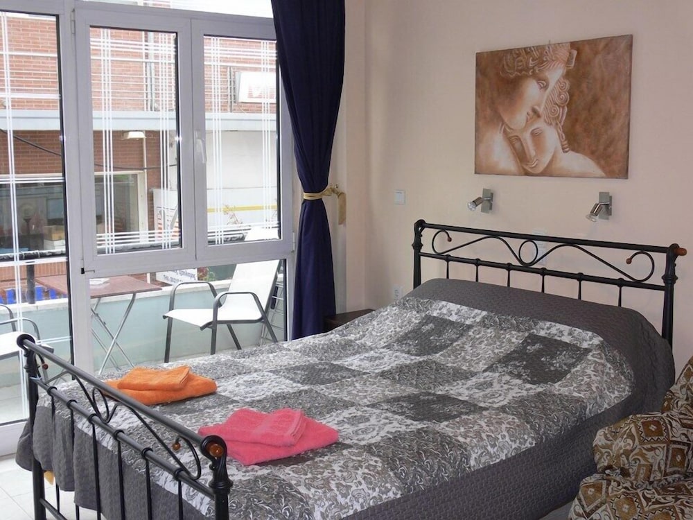 

Ancona - Agia Marina Nea Kydonias - Alena Apartments