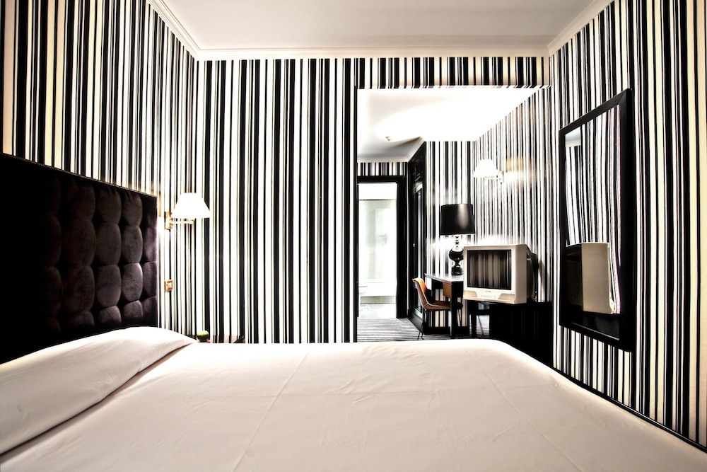

Roma - Oviedo - Hotel Clarín