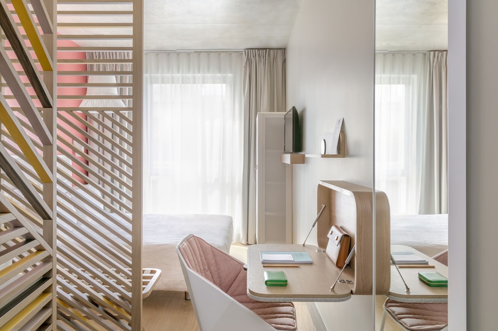 

Bari - Nanterre - OKKO Hotels Paris La Défense