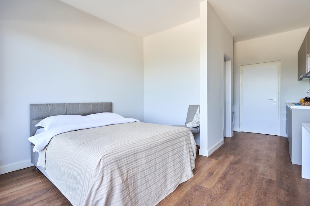 

Milano - Tivat - Casa Collection