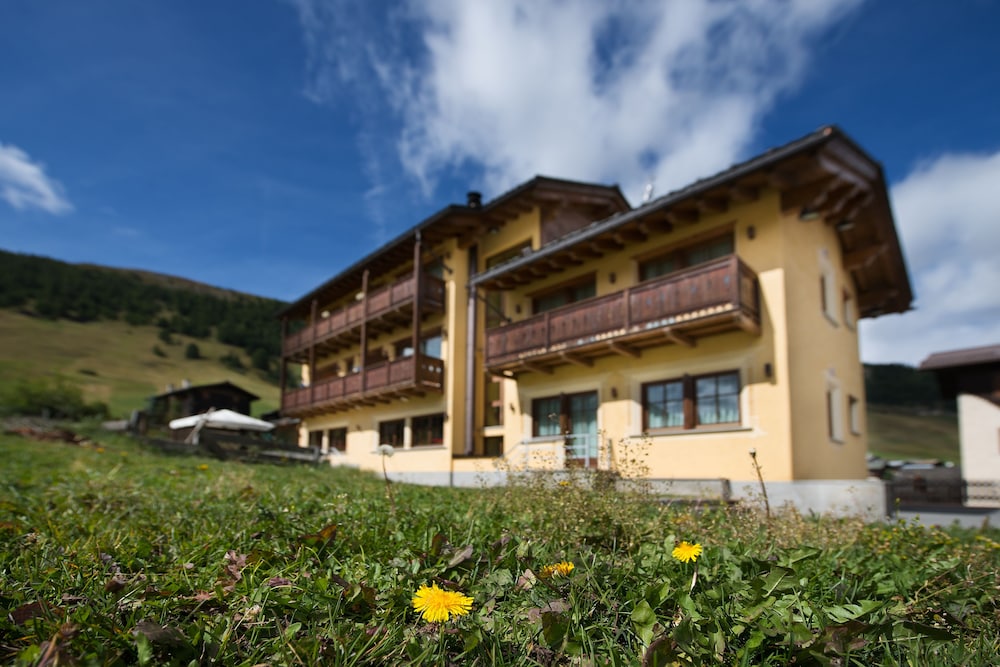 

Roma - Livigno - Hotel Valtellina