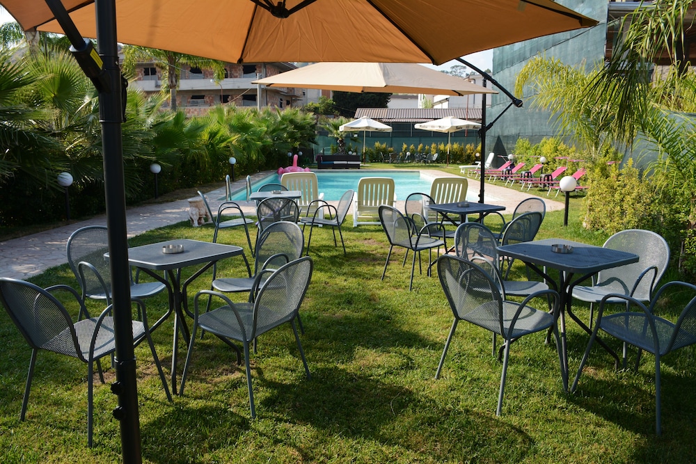 

Roma - Roccella Jonica - Castelvetere Hotel
