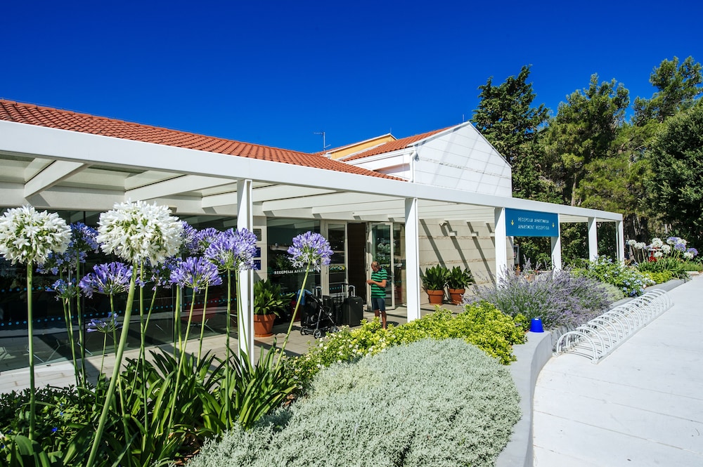 

Milano - Nin - Zaton Holiday Resort Apartments