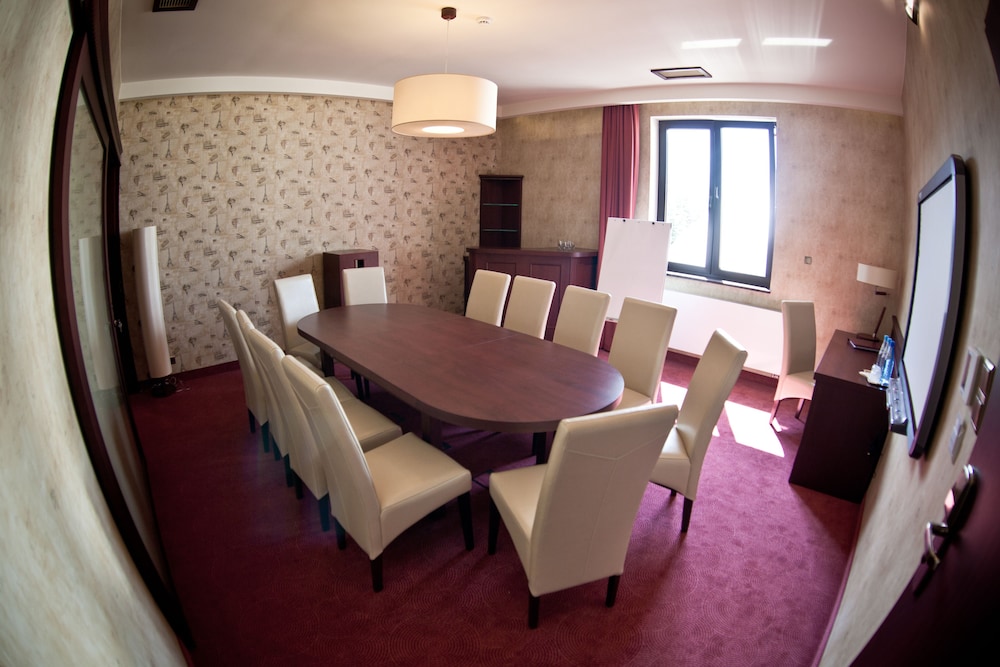 

Catania - Kórnik - Hotel Rodan