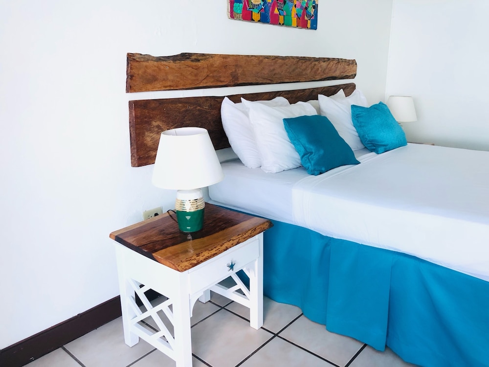 

Venezia - Ocho Rios - Sand And Tan Beach Hotel