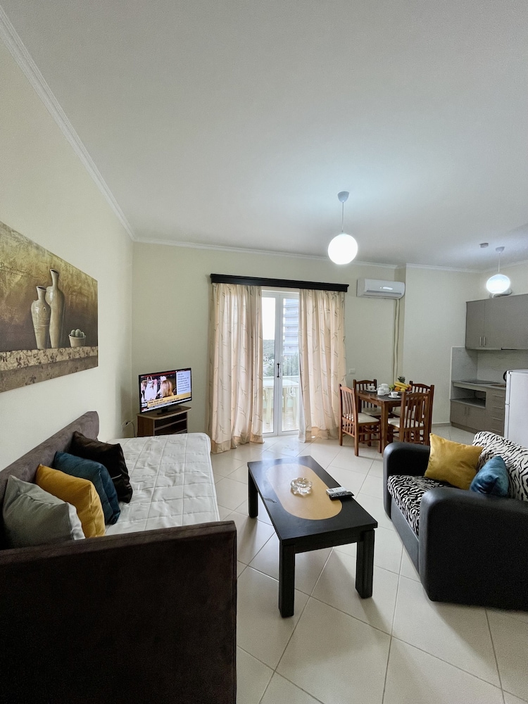 

Bari - Sarandë - Relax Apts Saranda