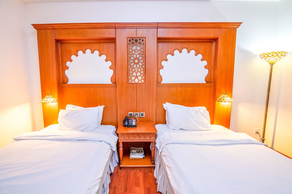 

Firenze - Muscat - Platinum Hotel