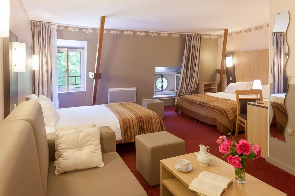

Milano - Chinon - BRIT HOTEL Le Lion d'Or CHINON