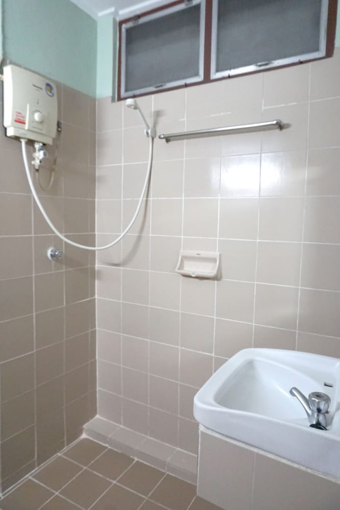 

Roma - Bangkok - Nakornping Hotel