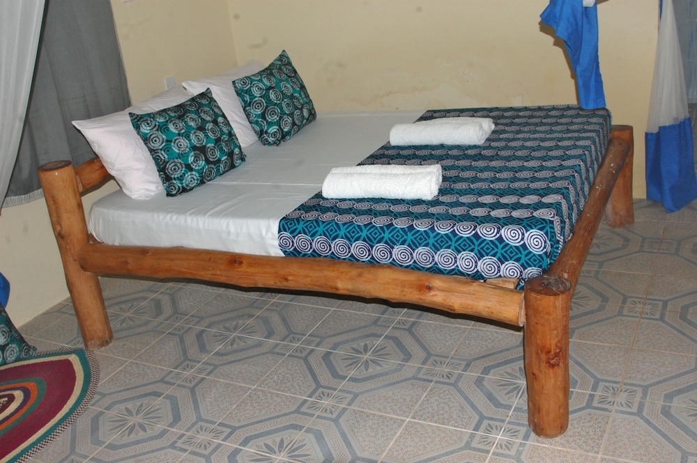 

Roma - Paje - Blue Earth Beach Bungalows