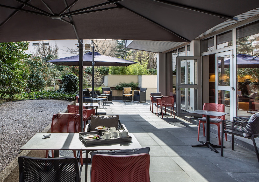 

Verona - Versailles - Hotel Paris Boulogne
