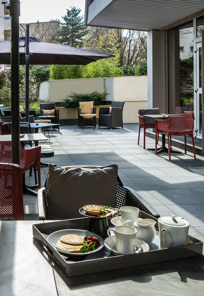 

Verona - Versailles - Hotel Paris Boulogne