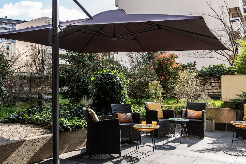 

Verona - Versailles - Hotel Paris Boulogne