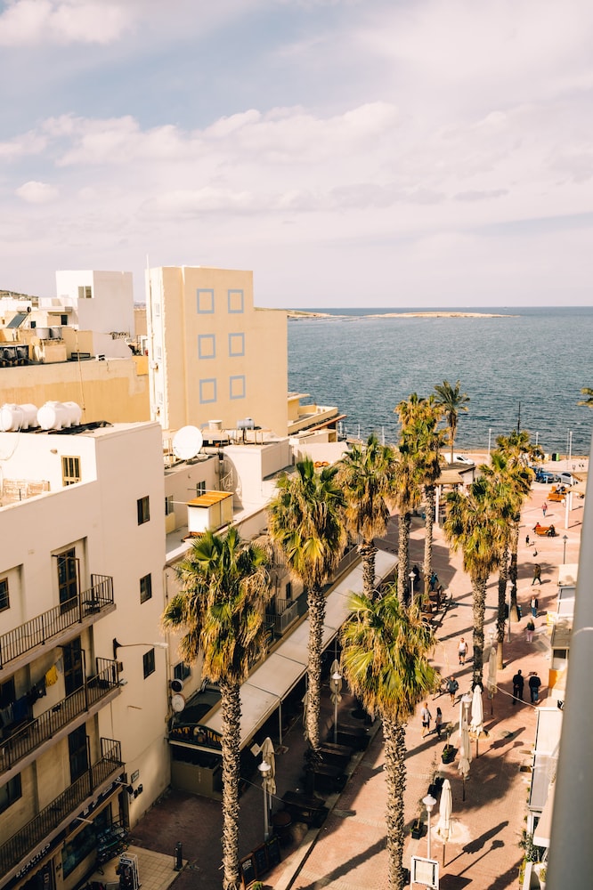 

Cagliari - Mellieha - Primera Hotel