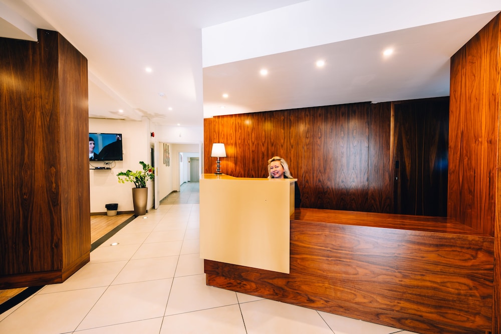 

Catania - Mellieha - Primera Hotel