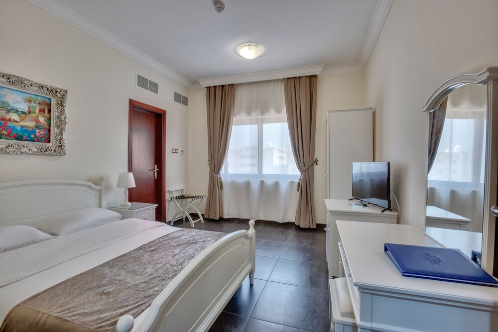 

Bologna - Sharjah - Royal Hotel