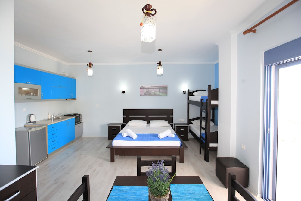 

Bologna - Sarandë - Hotel Keos