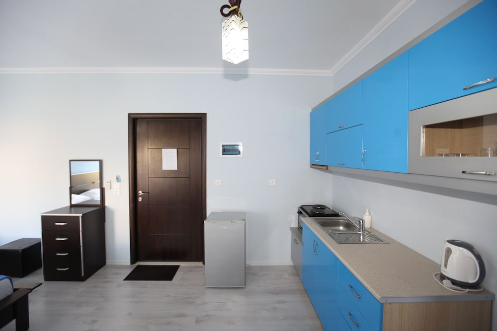 

Bologna - Sarandë - Hotel Keos
