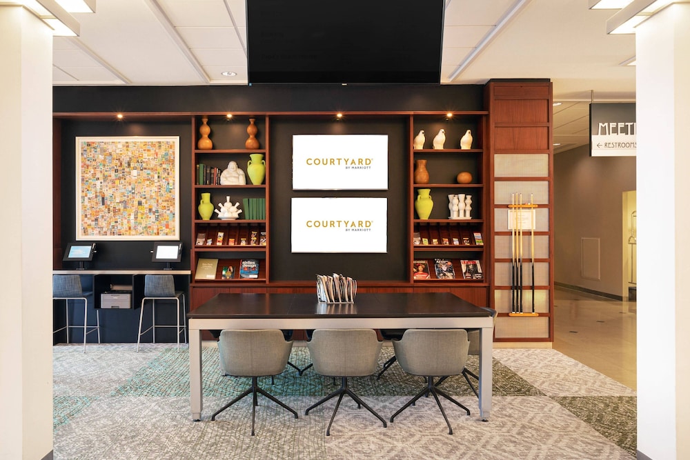 

Bari - Haarlem - Courtyard by Marriott Amsterdam Airport