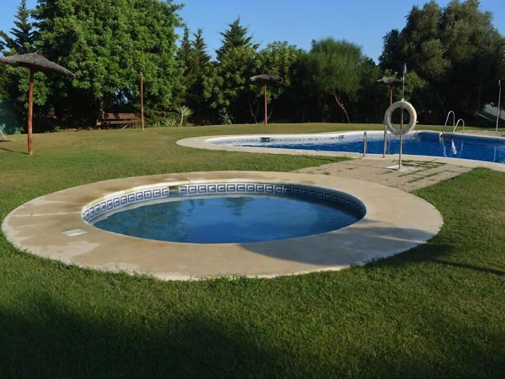 

Bari - Estepona - Los Pedregales Complejo Rural