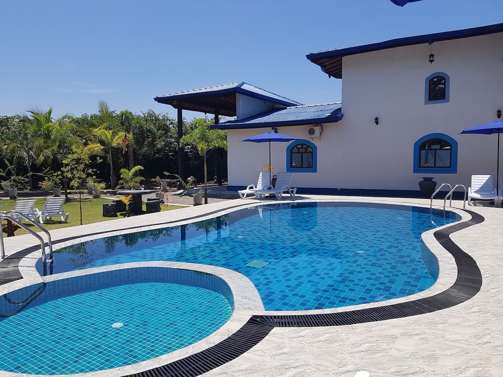 

Milano - Wadduwa - Dhammika Magic Palace
