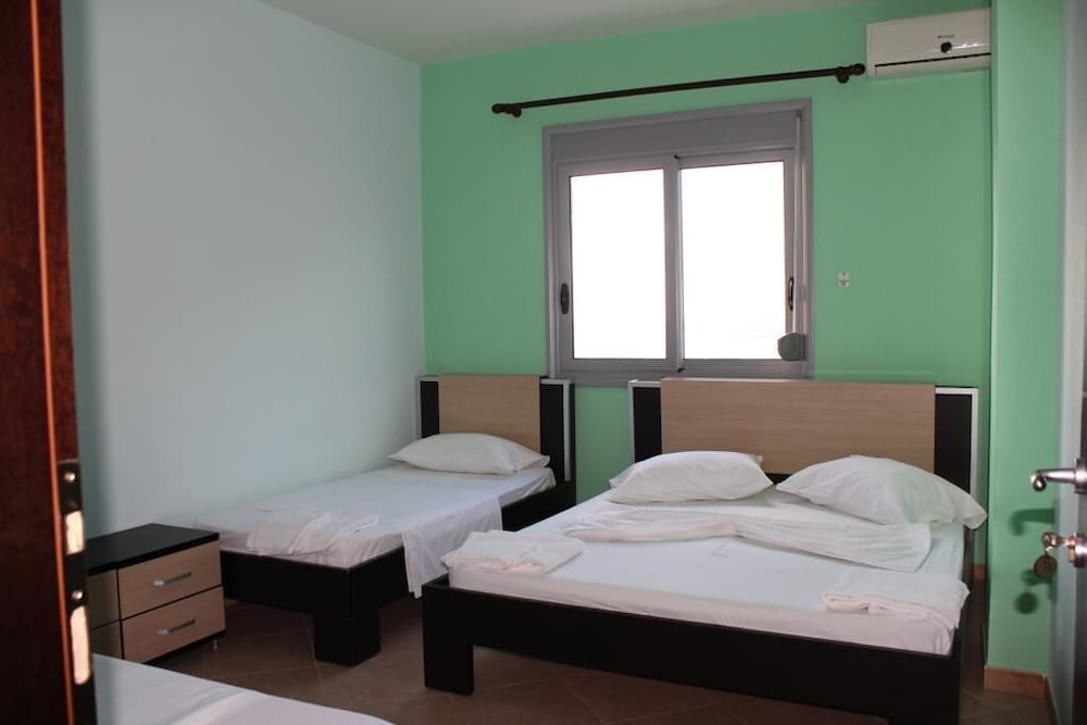 

Bari - Valona - AL Hotel