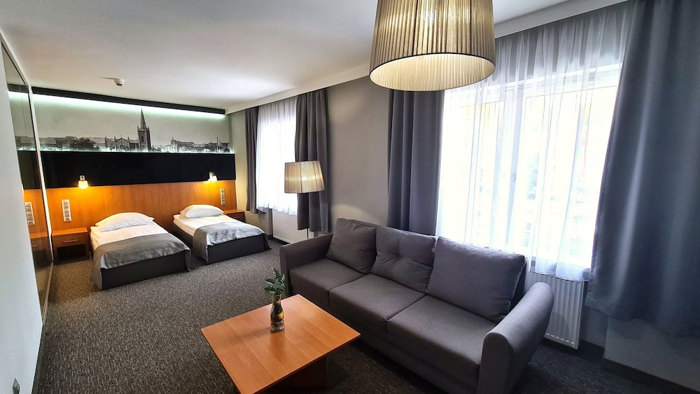 

Milano - Zabrze - Hotel Malinowski Economy