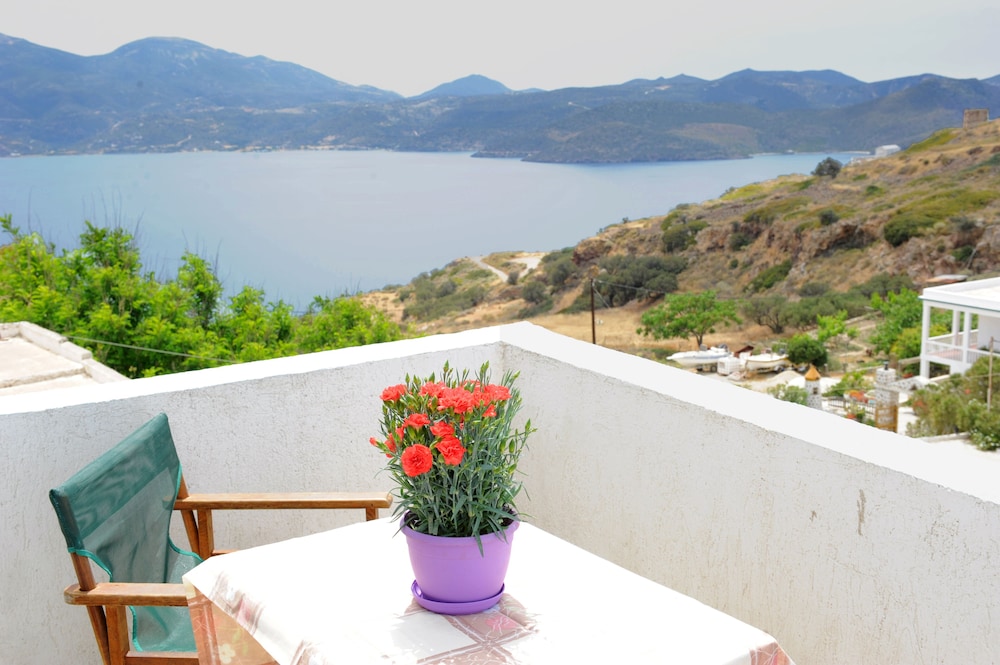 

Roma - Milos - Morfeas Hotel