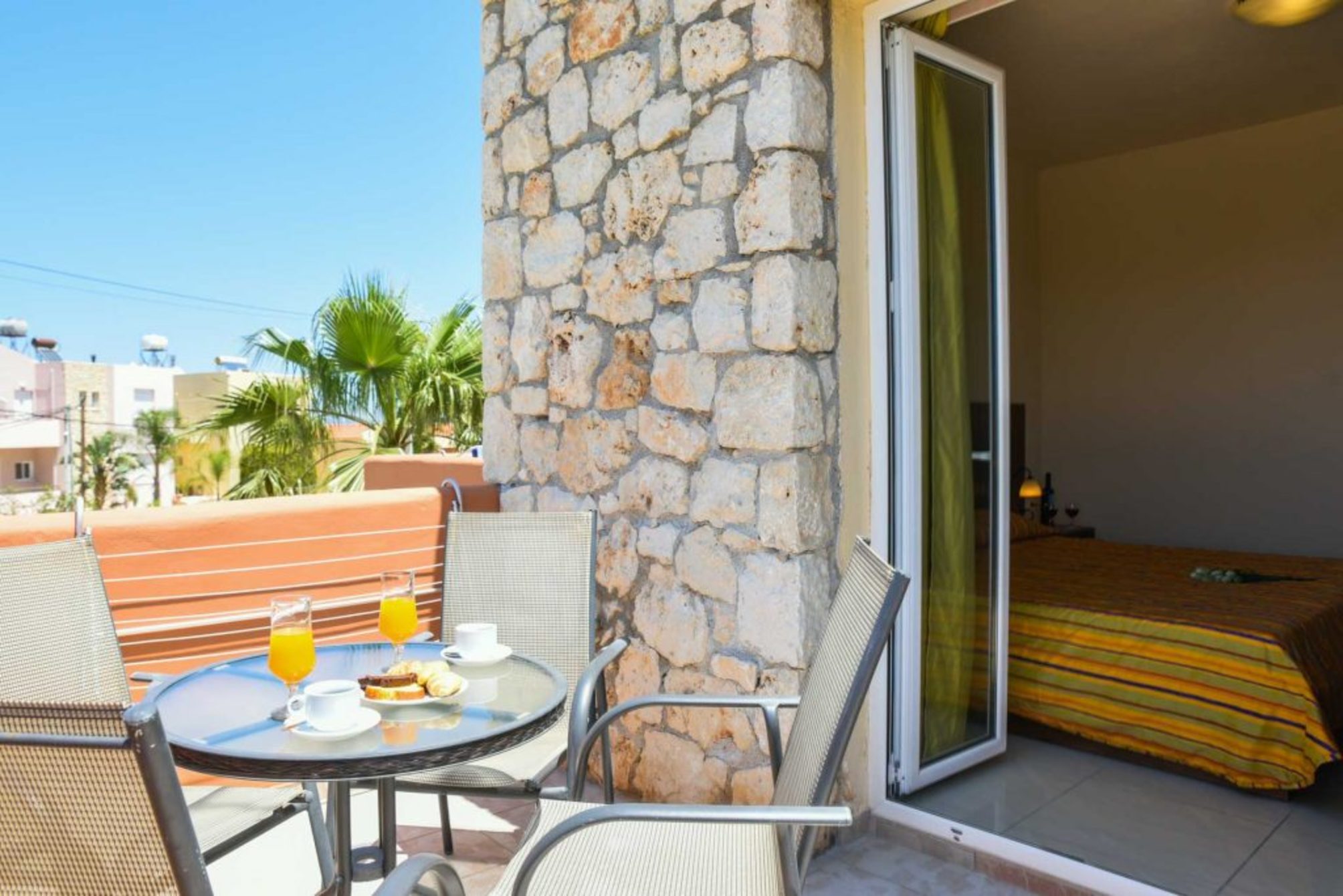

Verona - Agia Marina Nea Kydonias - Eurohotel Theo Hotel