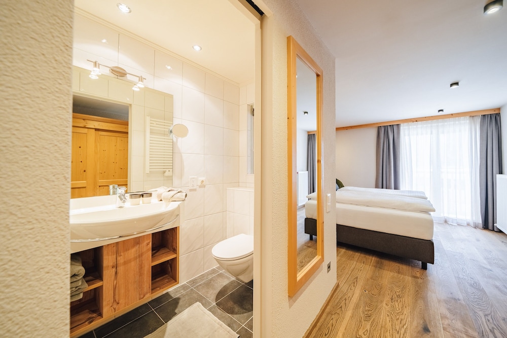 

Napoli - St Anton - Arpuria l hidden luxury mountain home - ADULTS FRIENDLY