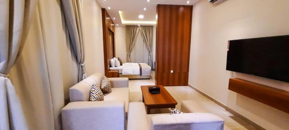 

Milano - Riad - Al Muteb Suites Al Yarmouk