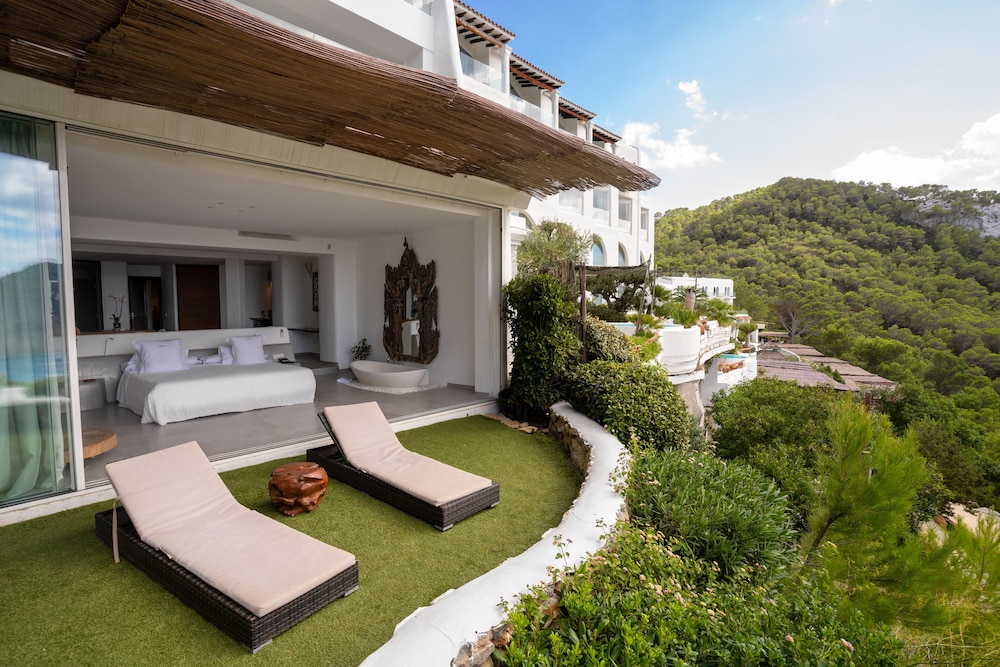 

Brindisi - Puerto de San Miguel - Hacienda Na Xamena, Ibiza