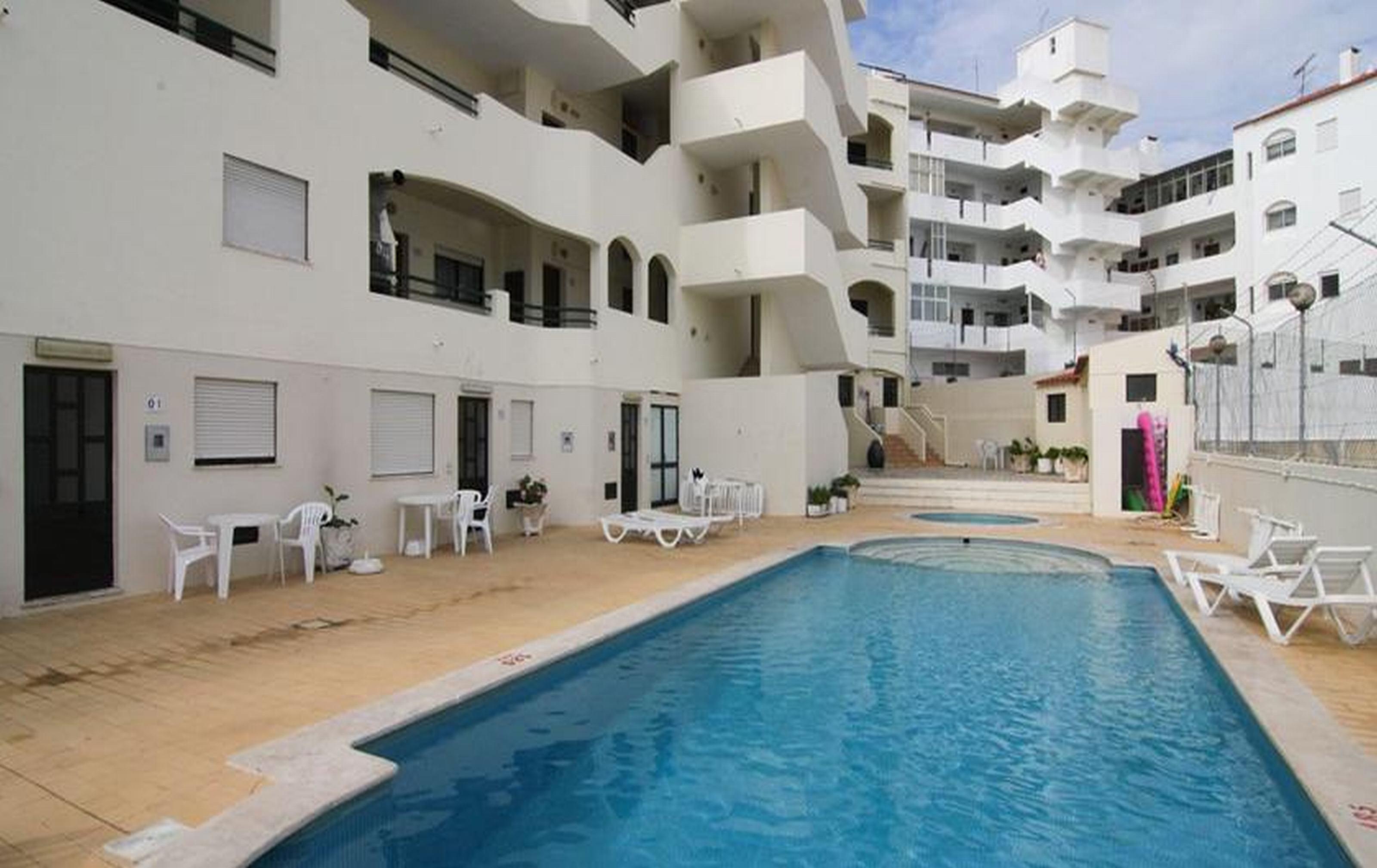 

Milano - Albufeira - Cerro Atlantico by Umbral