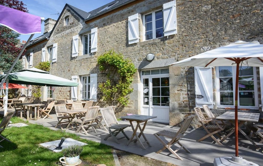 Jullouville-les-Pins - Logis Auberge de Carolles