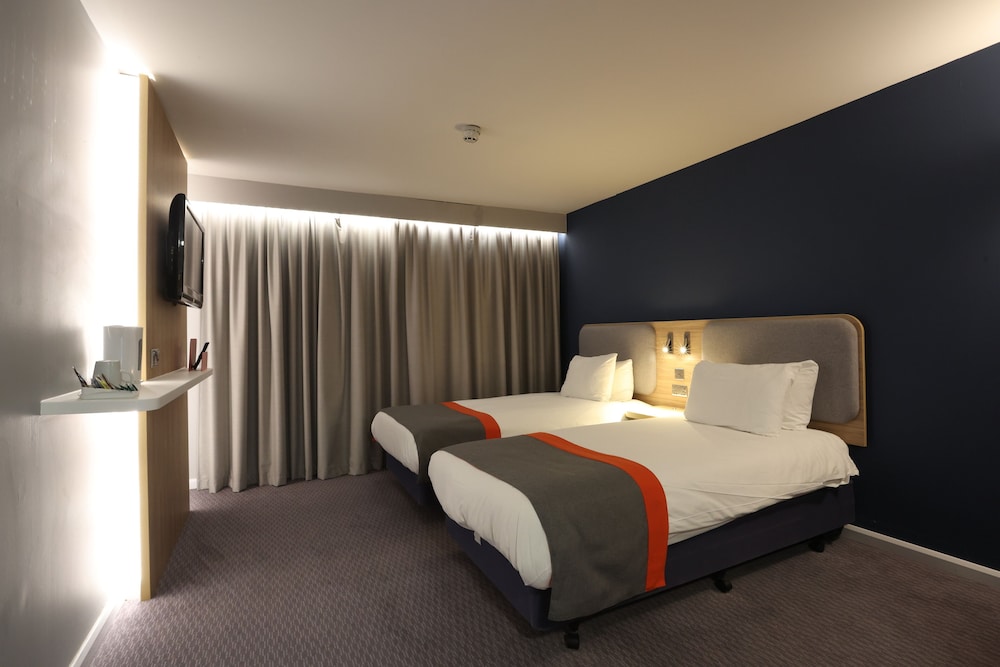 

Milano - Liverpool - Knowsley Inn & Lounge