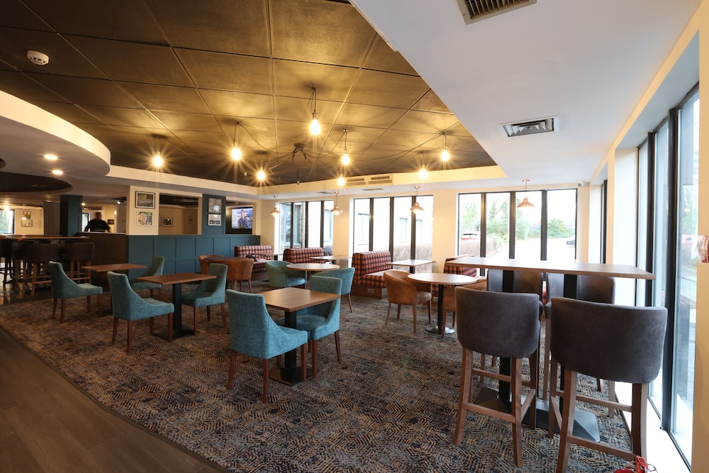 

Milano - Liverpool - Knowsley Inn & Lounge