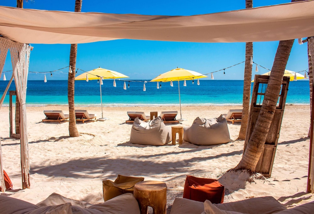 

Verona - Puerto Morelos - The Fives Oceanfront
