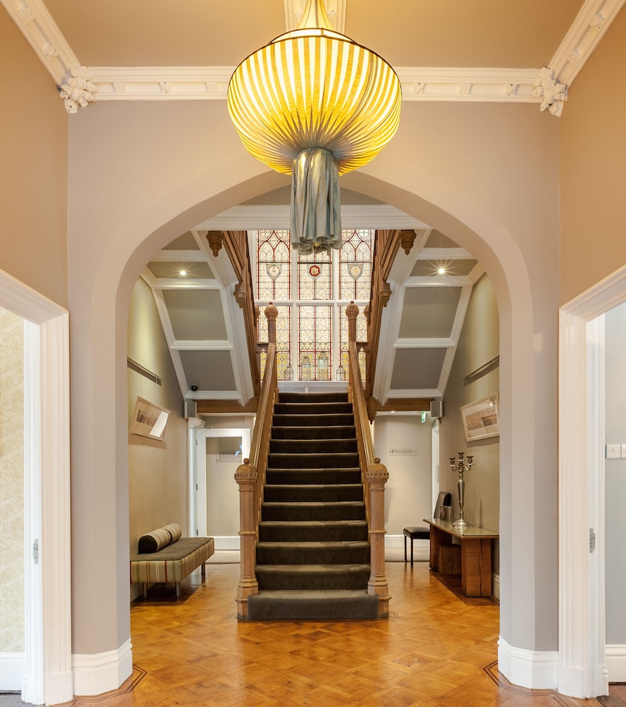 

Napoli - Manchester Airport - Didsbury House Hotel