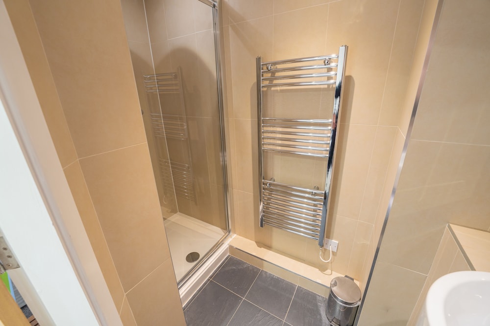 

Roma - Manchester Airport - The Waterside Hotel and Leisure Club