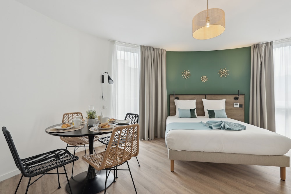 

Bari - Noisy-le-Grand - All Suites Appart Hotel Noisy Le Grand