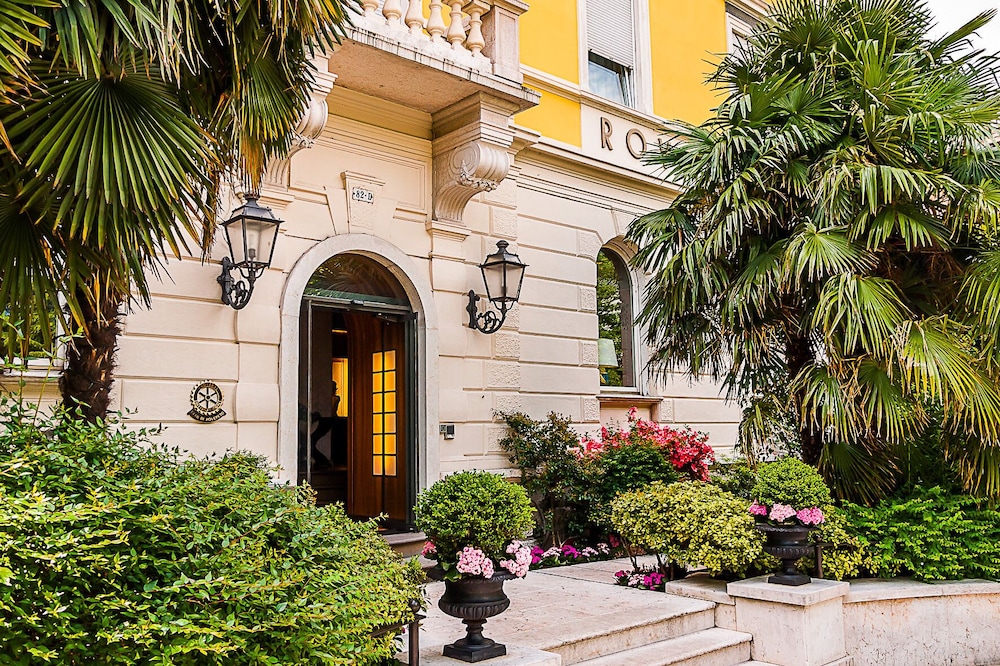 

Napoli - Trentino, Italia - Hotel Rovereto