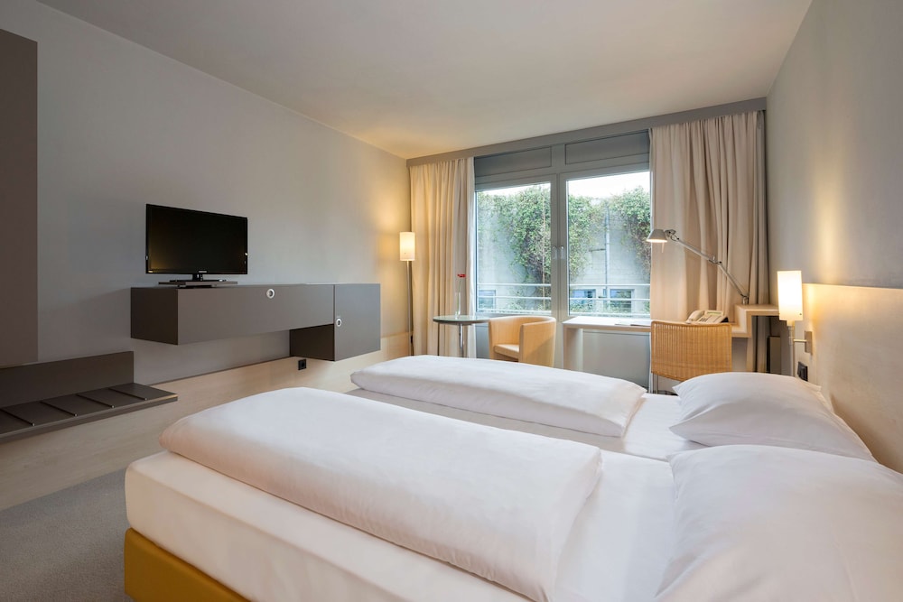 

Torino - Brema - ATLANTIC Hotel Universum
